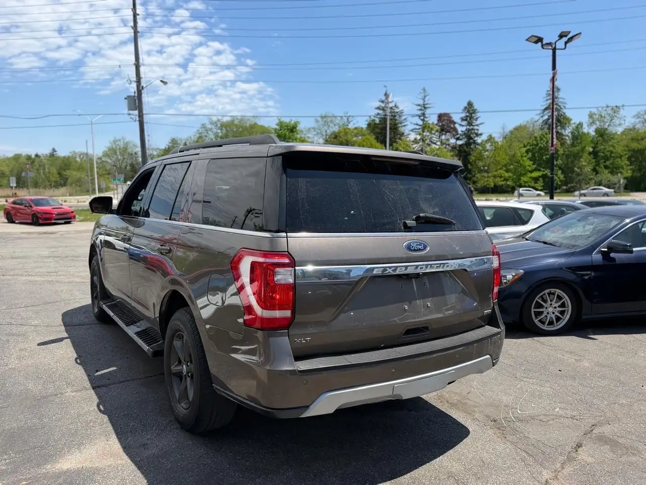Ford Expedition снимка Ford Expedition