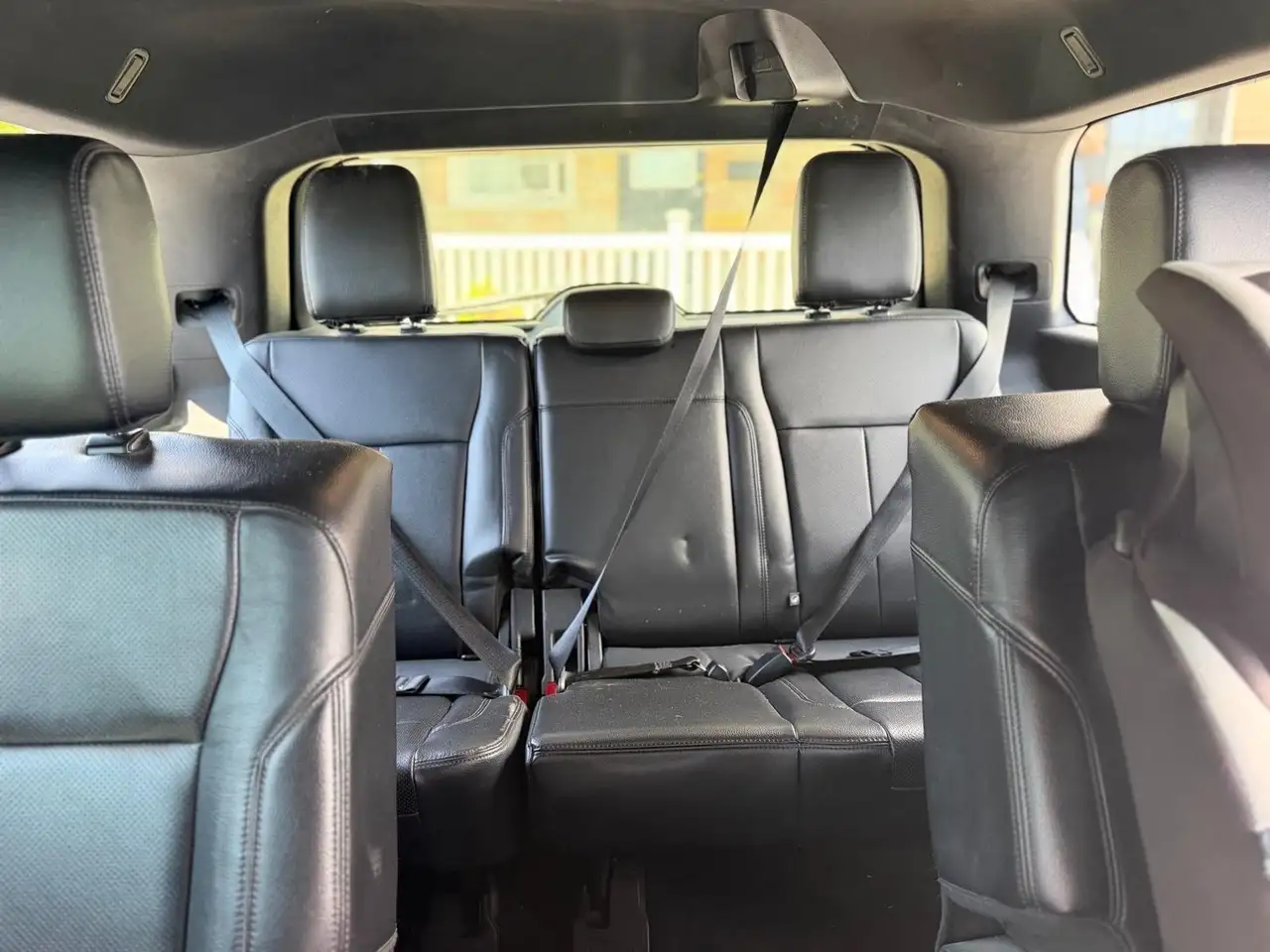 Ford Expedition снимка Ford Expedition