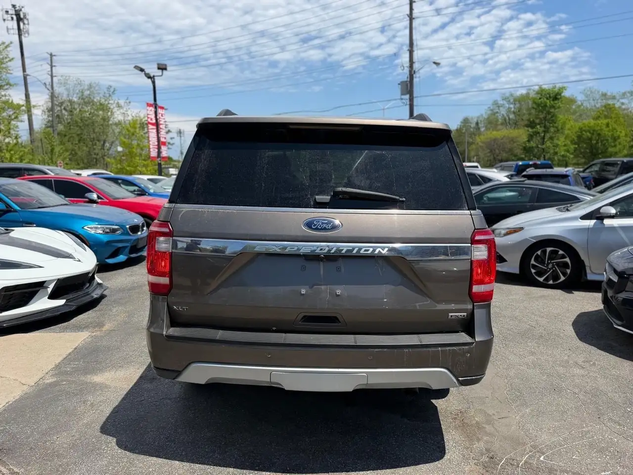 Ford Expedition снимка Ford Expedition