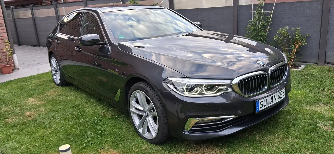 BMW 540 540i xDrive Aut. Luxury Line — photo 1 of 15