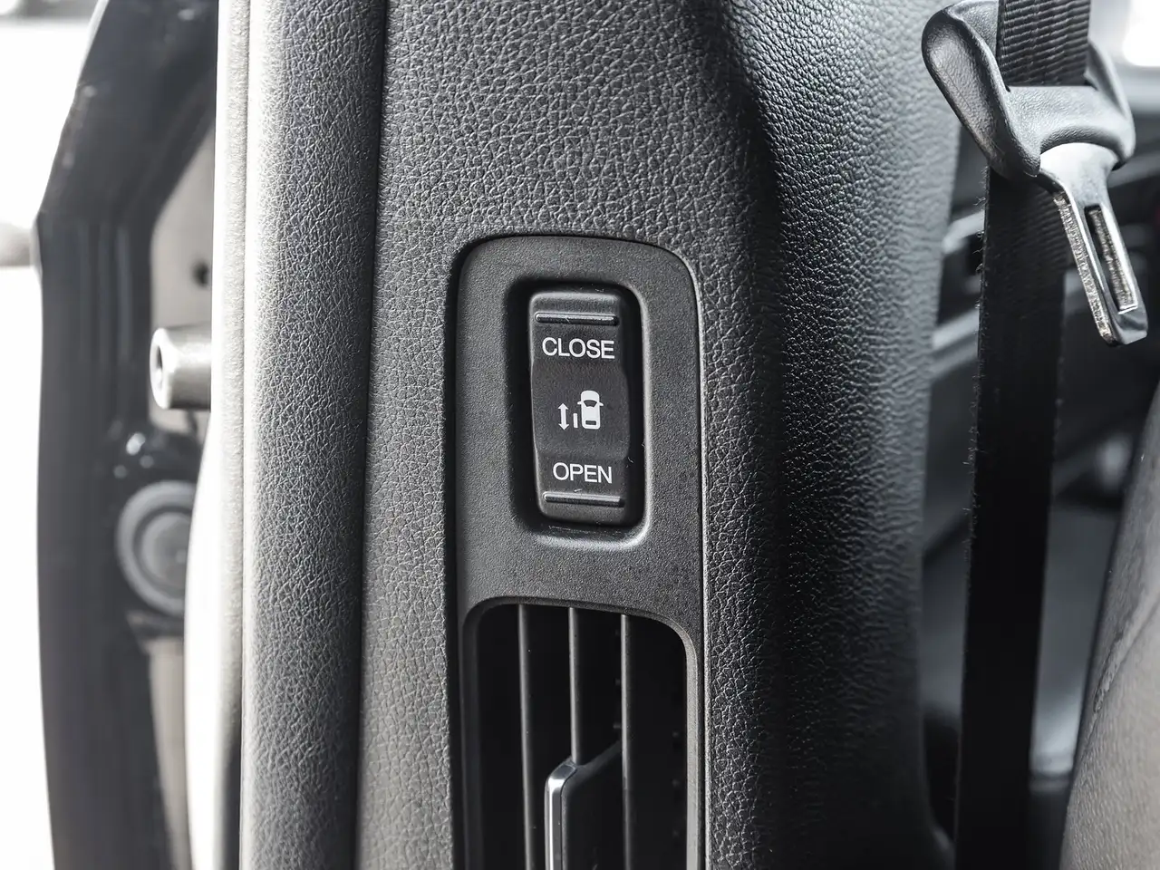 Honda Odyssey снимка Honda Odyssey