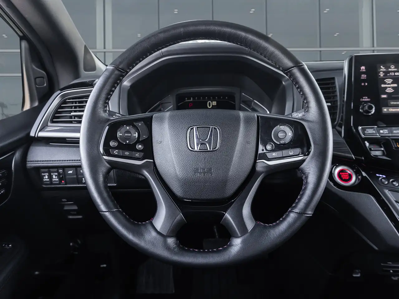 Honda Odyssey снимка Honda Odyssey