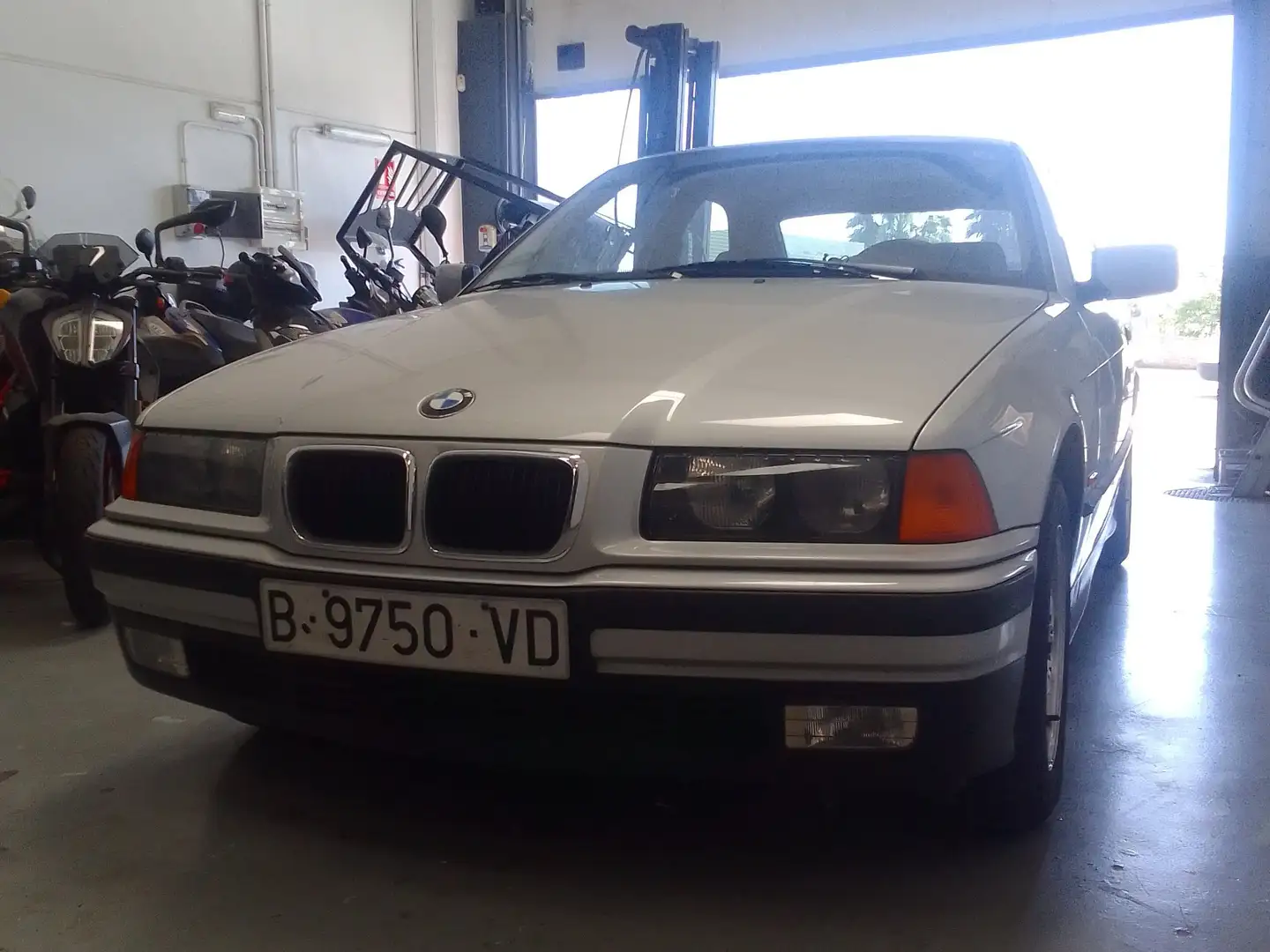BMW 316 316i Compact Gri - 1