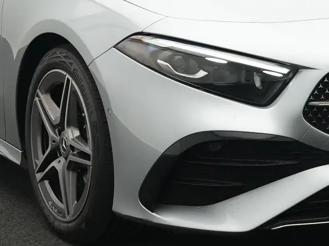Mercedes-Benz A Class view 9