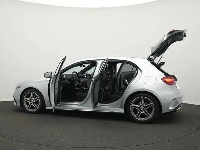 Mercedes-Benz A Class view 16