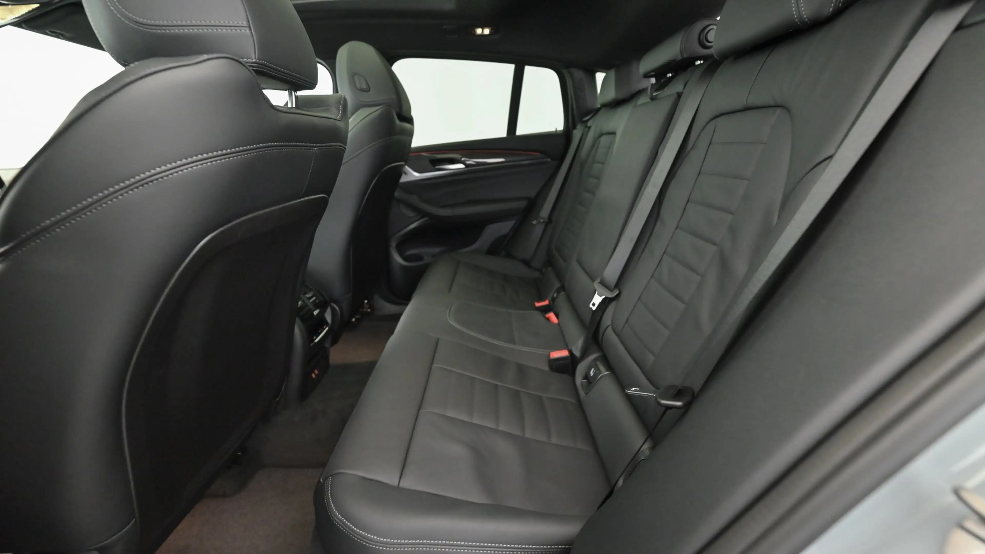 BMW X4 xDrive 30d — photo 13