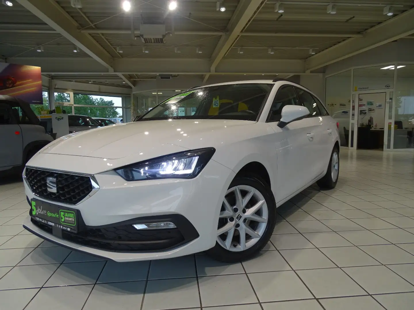 SEAT Leon Sportstourer 1.5 TSI STYLE OPF Tempomat Weiß - 2