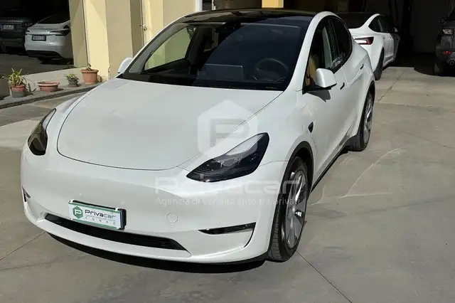 Tesla Model Y Model Y Long Range AWD