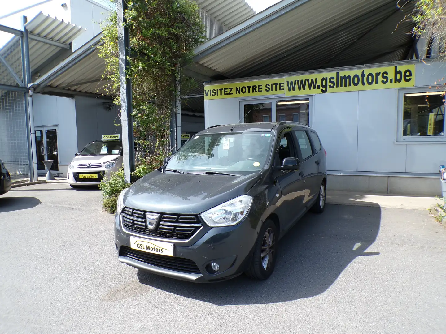 Dacia Lodgy 1.5 Blue dCi 5pl. noir 01/19 Airco Capteurs Cruise Noir - 1