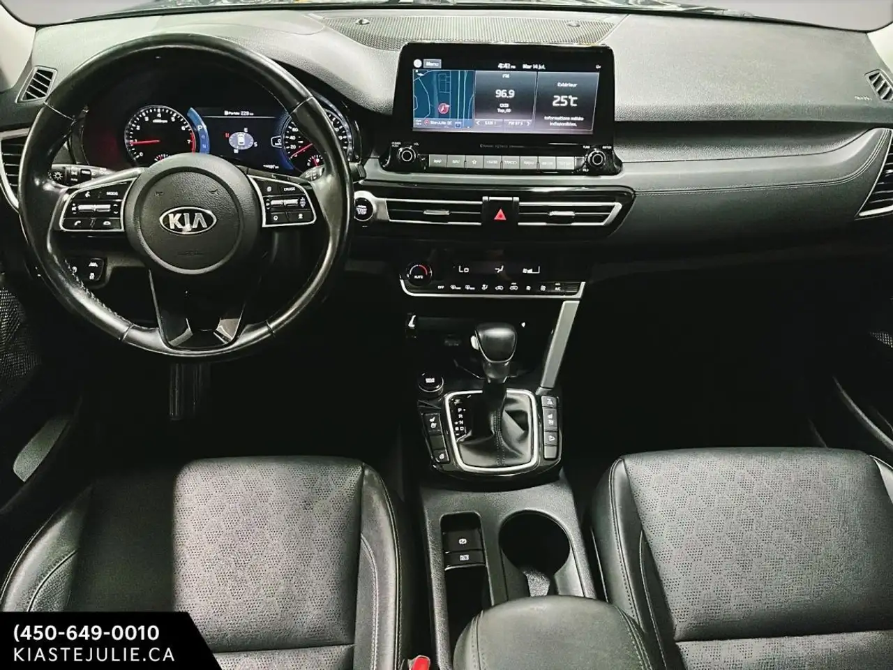 Kia Seltos снимка Kia Seltos