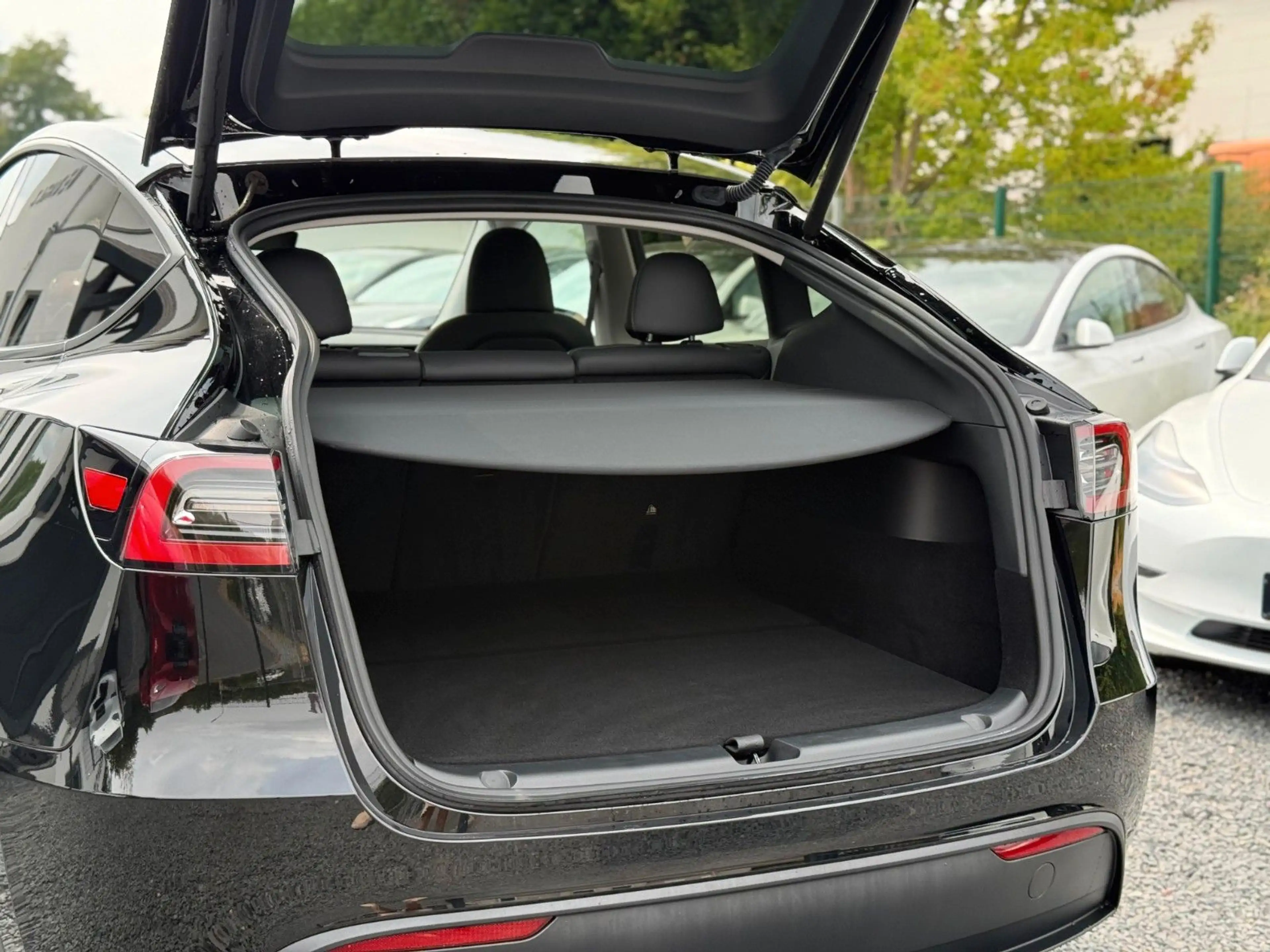 Tesla Model Y RWD Ryzen 1.Hand MwSt Herstellergarantie — photo 15