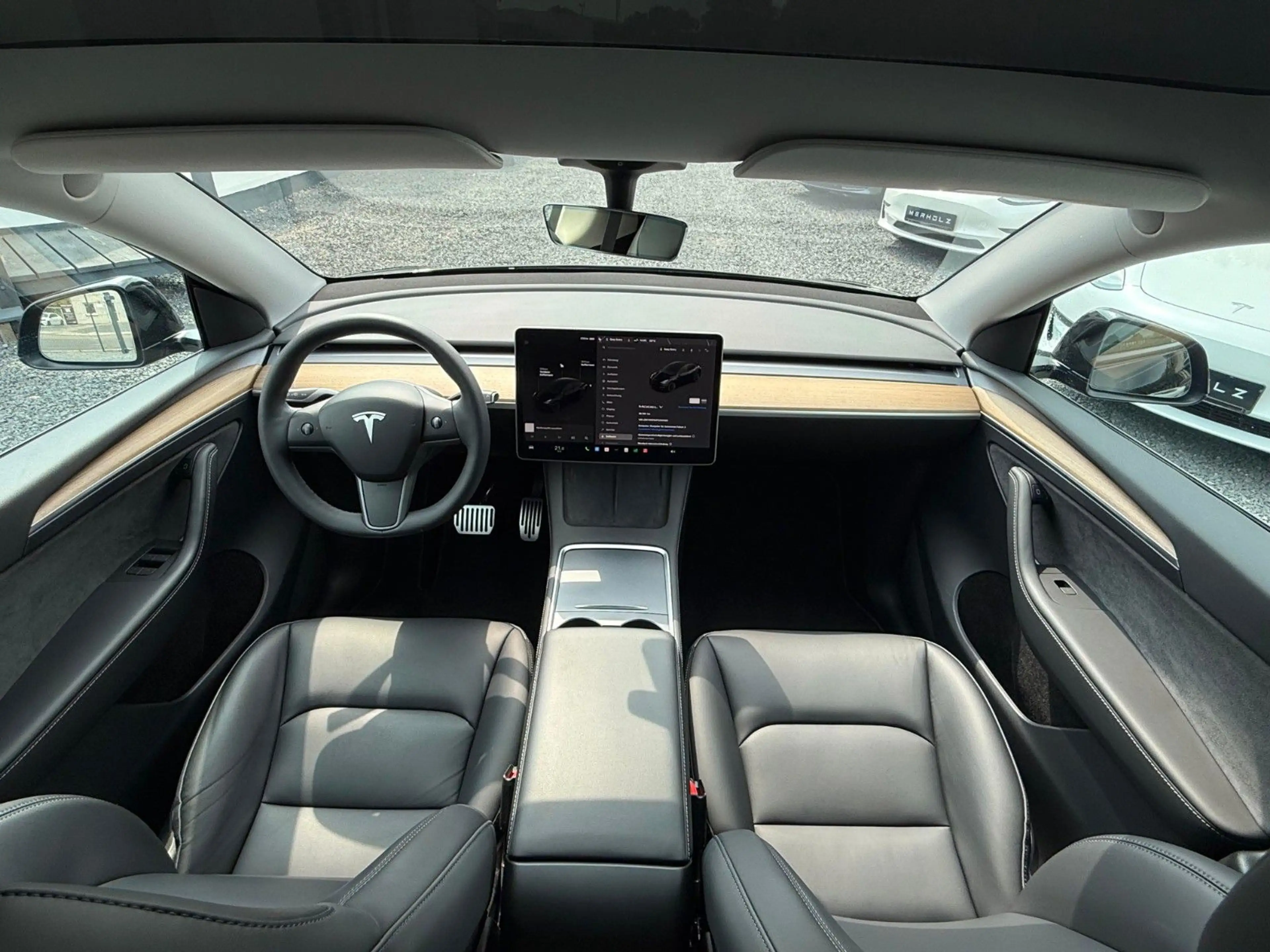 Tesla Model Y RWD Ryzen 1.Hand MwSt Herstellergarantie — photo 11