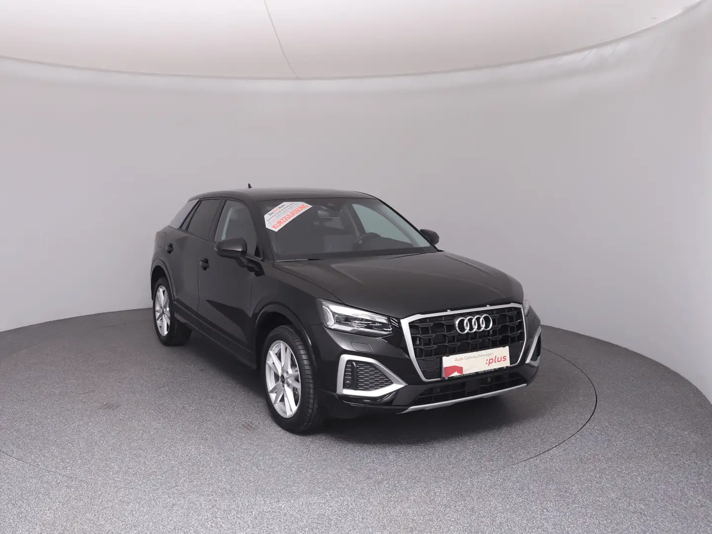 Audi Q2 30 TFSI admired Schwarz - 2