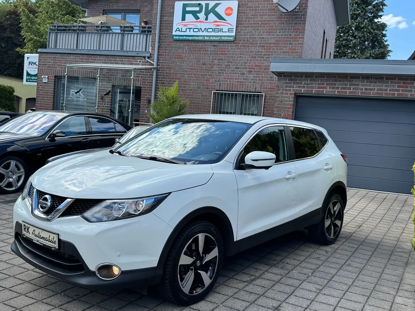 Nissan Qashqai 1.2 DIG-T Xtronic N-Connecta Weiß - 1