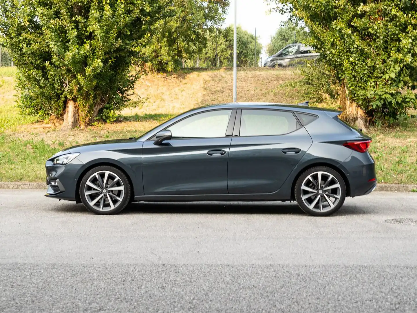 SEAT Leon Leon 2.0 tdi FR estensione garanzia Gris - 2