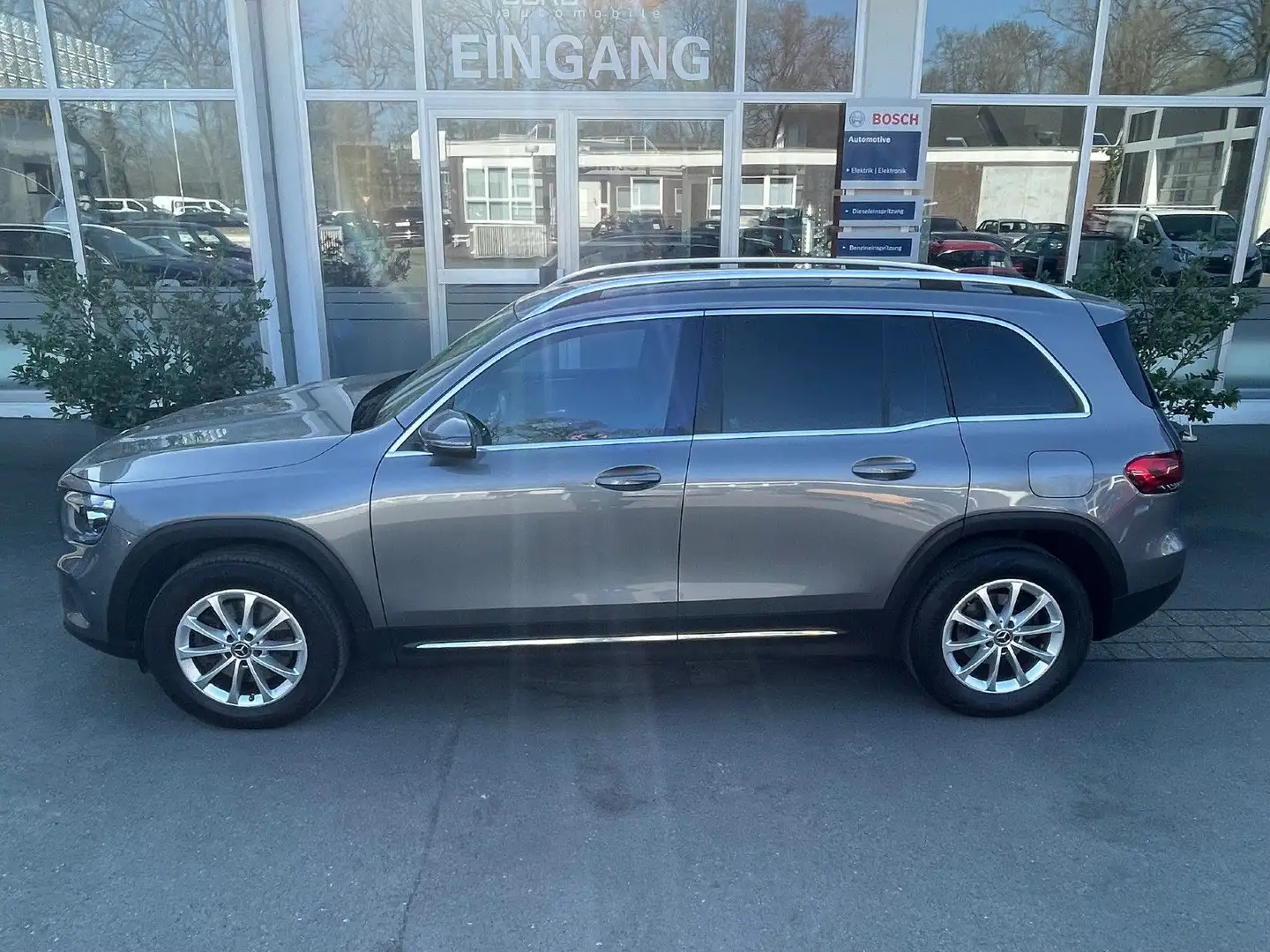 Mercedes-Benz GLB 200 d PROGRESSIVE/ DCT/LED/PTS/KAMERA/NAVI Grau - 2