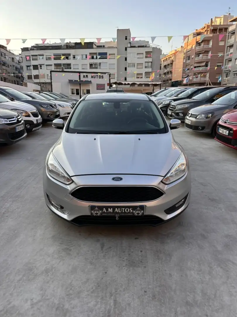 Ford Focus 1.5TDCi Titanium 120 Gris - 2
