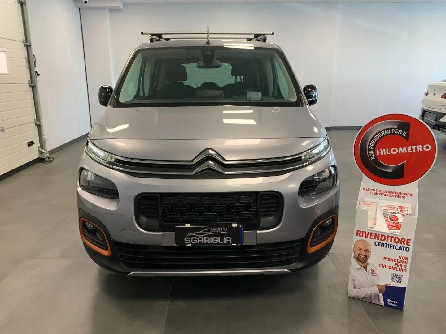 Citroen Berlingo 1.5 Diesel XTR 5 Posti Tetto Panoramico XL Shine Grigio - 2