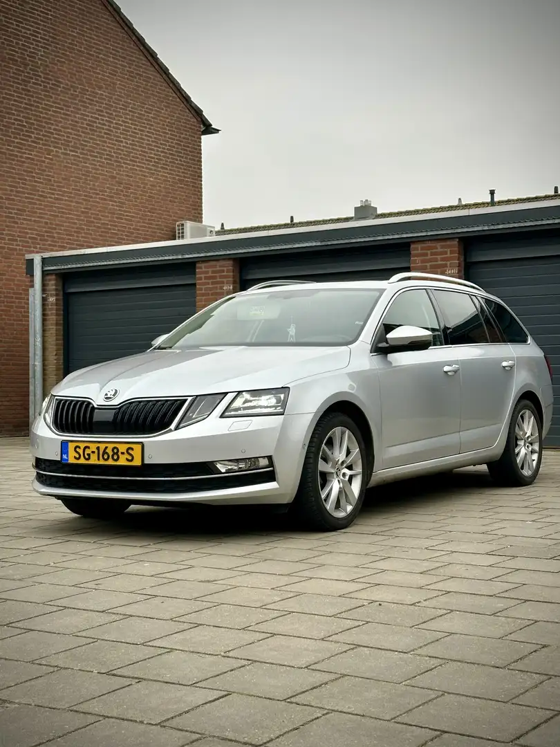 Skoda Octavia 1.0 TSI Greentech 115pk 2018 Grijs Grijs - 1