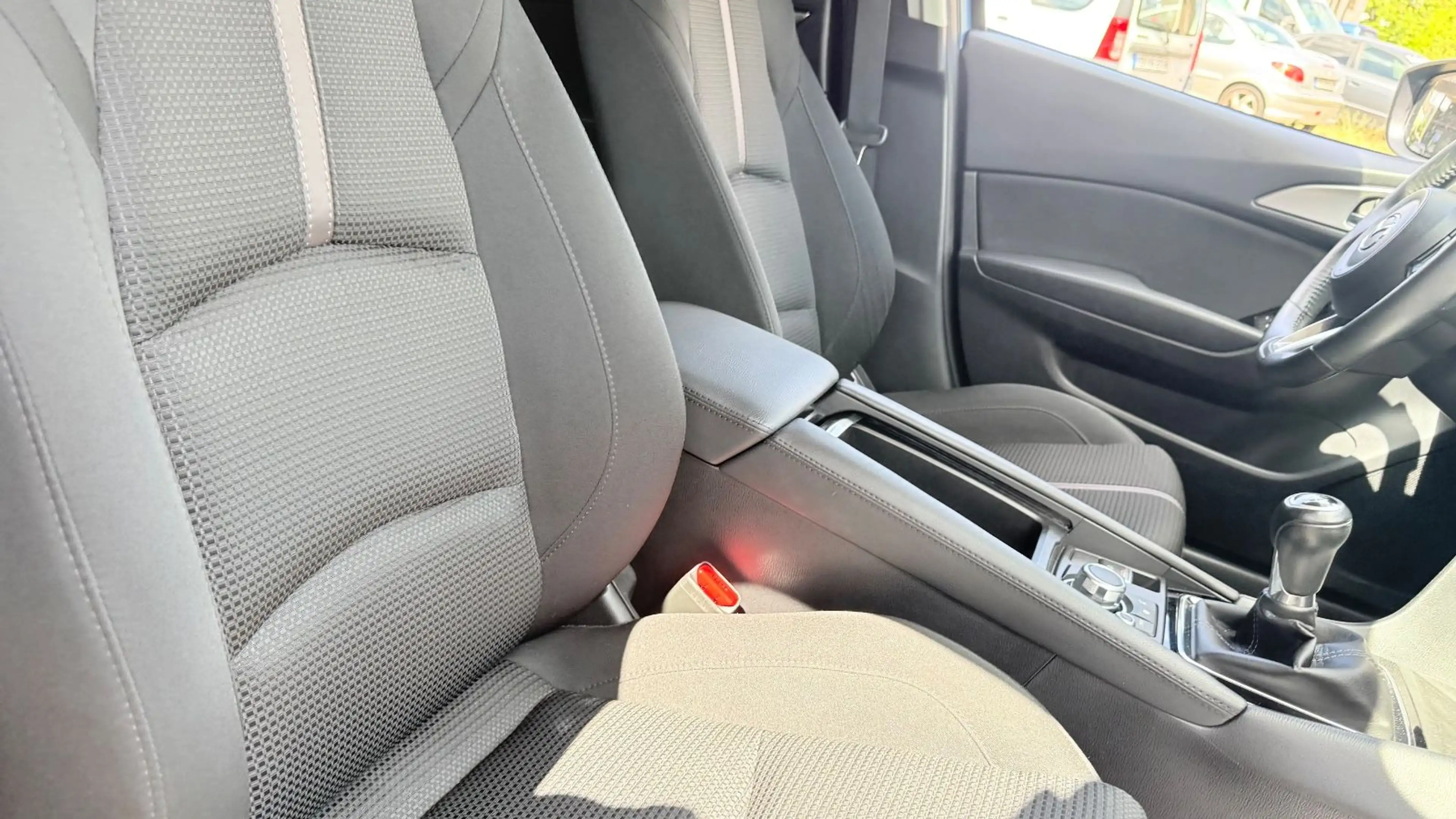 Mazda 3 Lim. Exclusive-Line|NAVI|LED|KAMERA|HEAD-UP|SH — photo 14