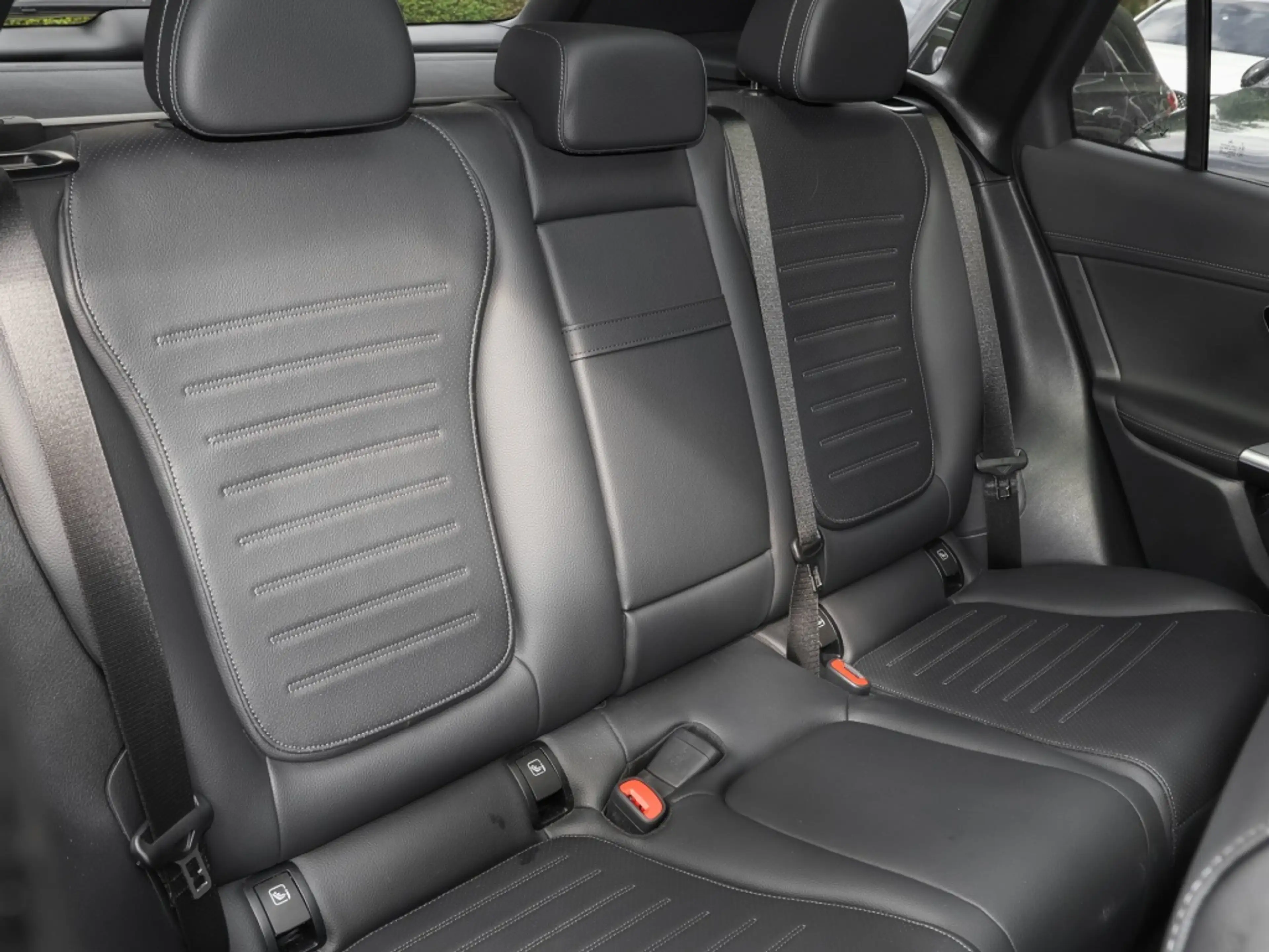 Mercedes-Benz GLC 450 d 4M AMG-Sport/Pano/AHK/StdHz/Sitzklima — photo 5