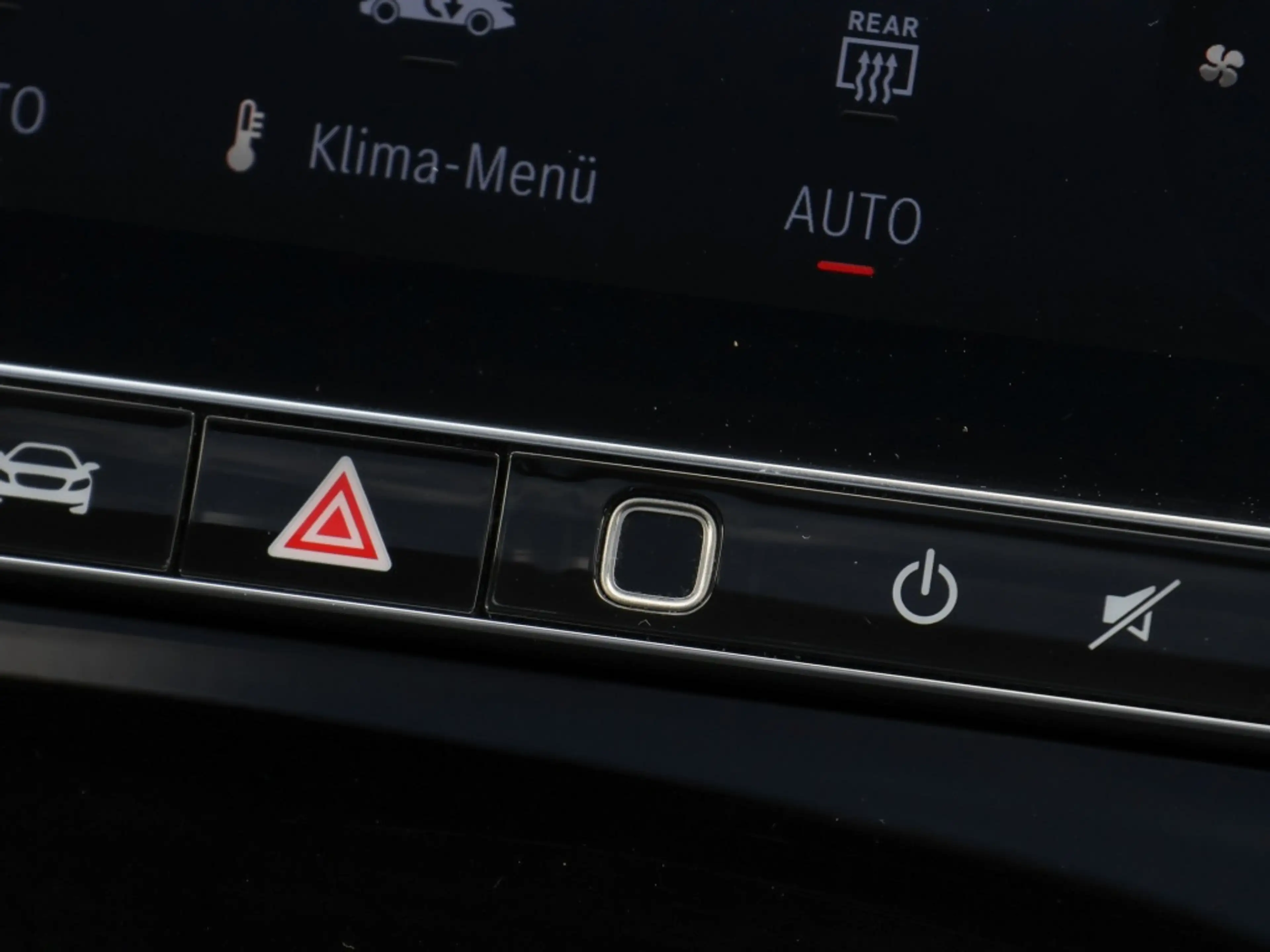 Mercedes-Benz GLC 450 d 4M AMG-Sport/Pano/AHK/StdHz/Sitzklima — photo 13