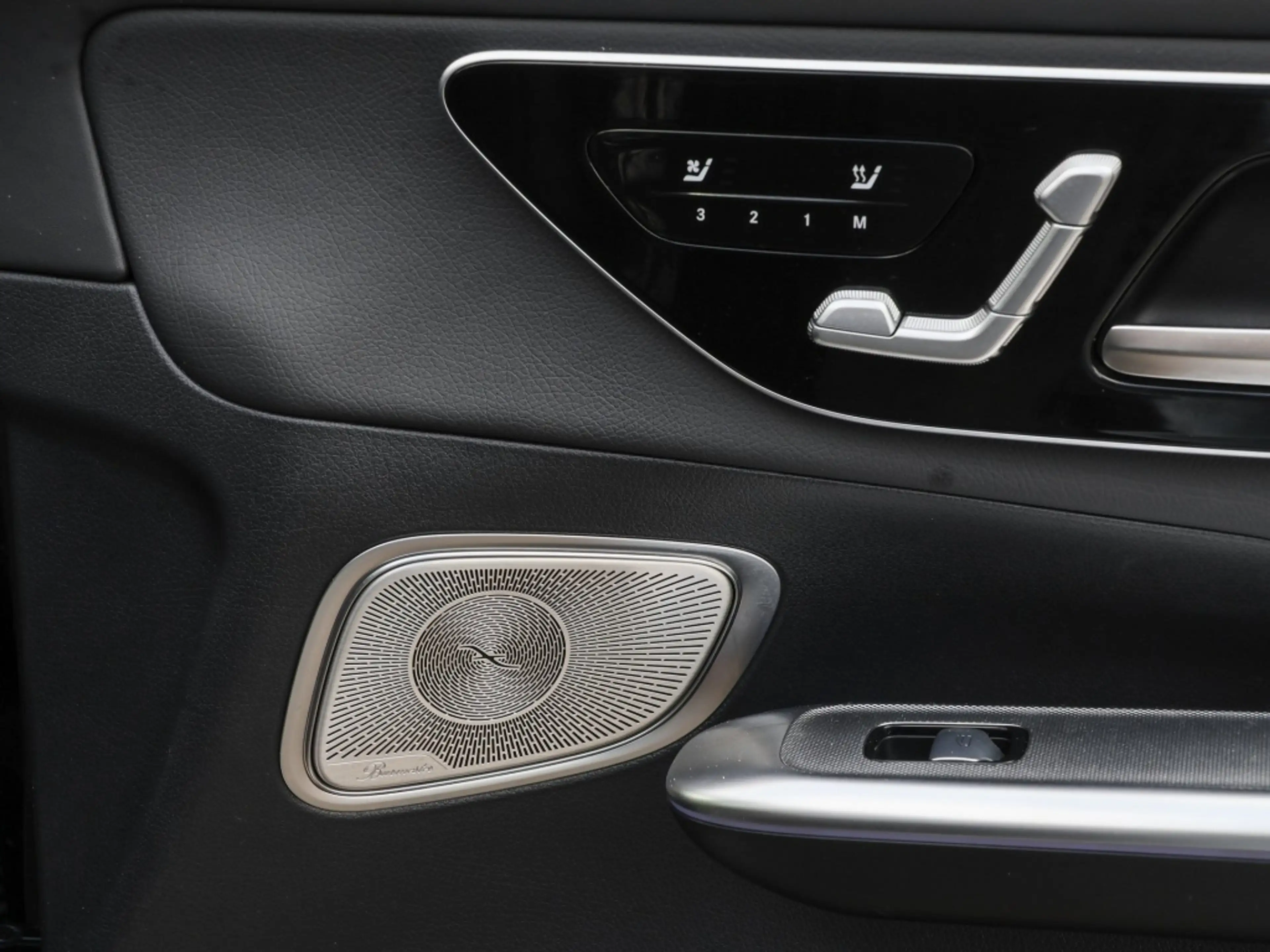 Mercedes-Benz GLC 450 d 4M AMG-Sport/Pano/AHK/StdHz/Sitzklima — photo 8