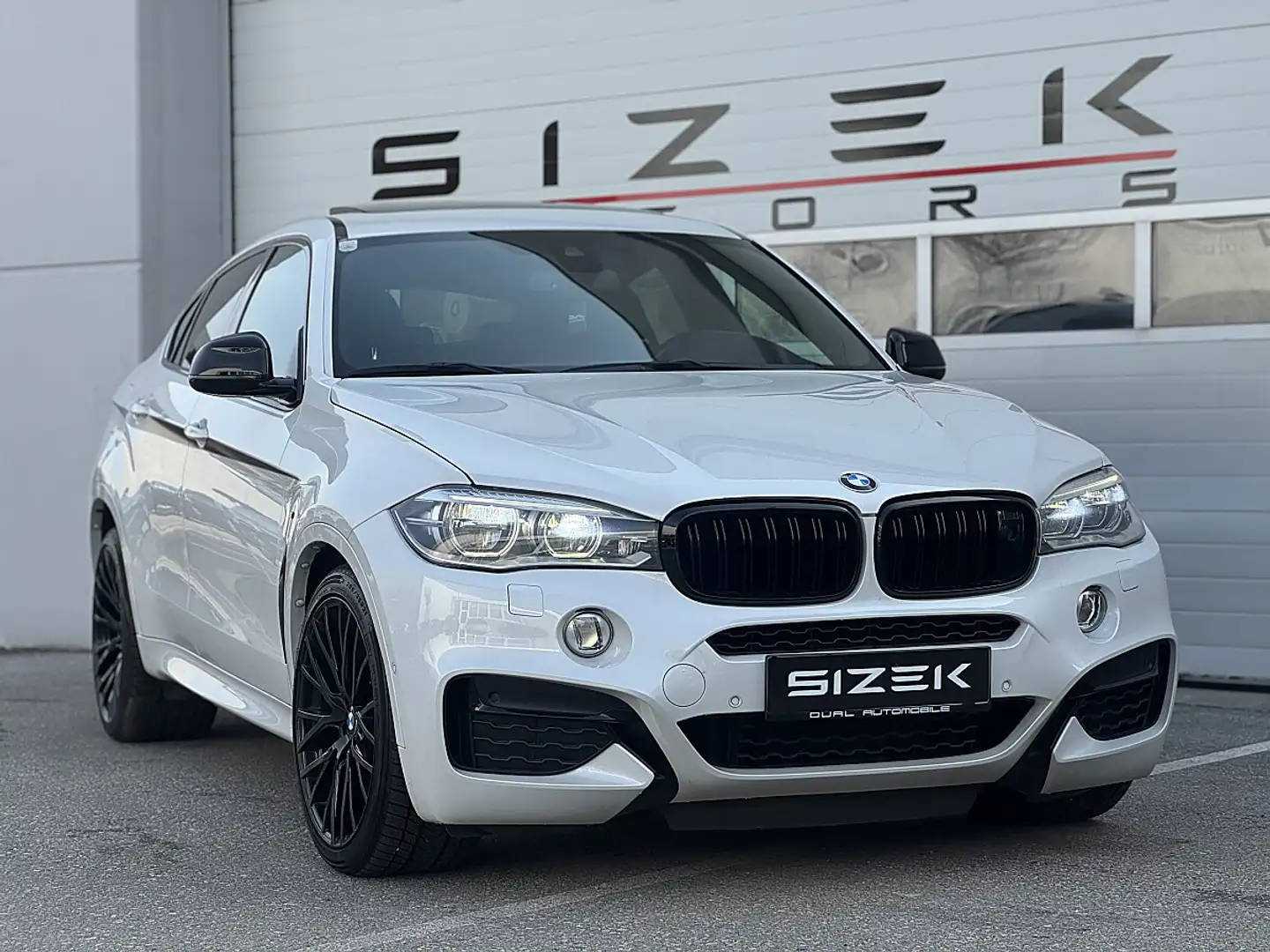 BMW X6 M 50d Sport Activity Coupé Aut.|M-PAKET|ACTIVE SO... Weiß - 2