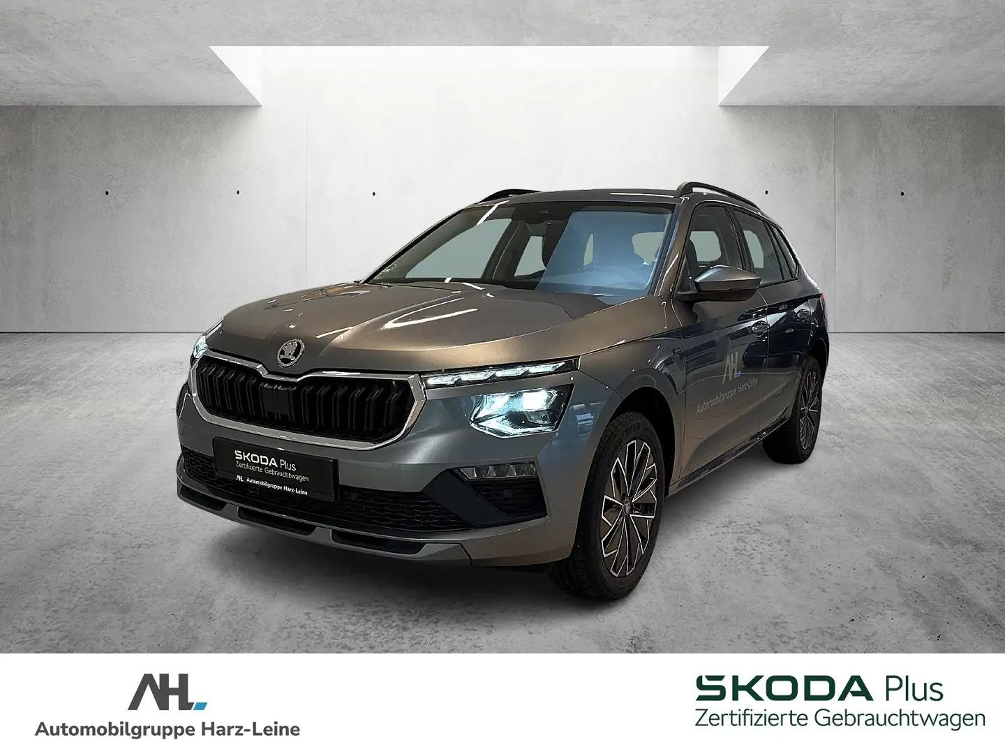 Skoda Kamiq 1.0 TSI Tour DSG RFK LED SmartLink DAB Silber - 1