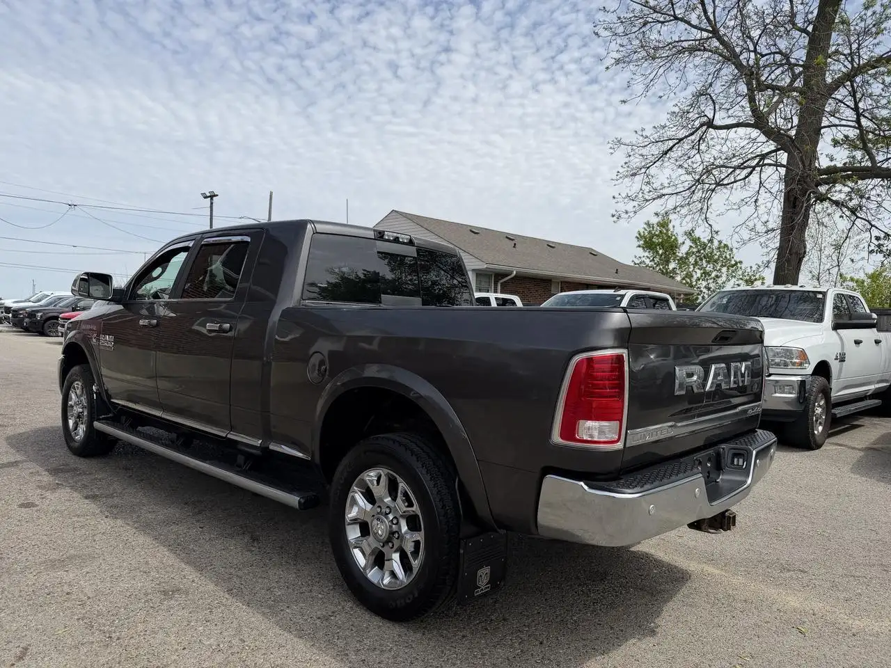 RAM 2500 снимка RAM 2500