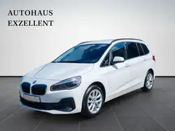 Bmw 218 Automatik*NAVI*SHZ*TEMPOMAT*ALU*