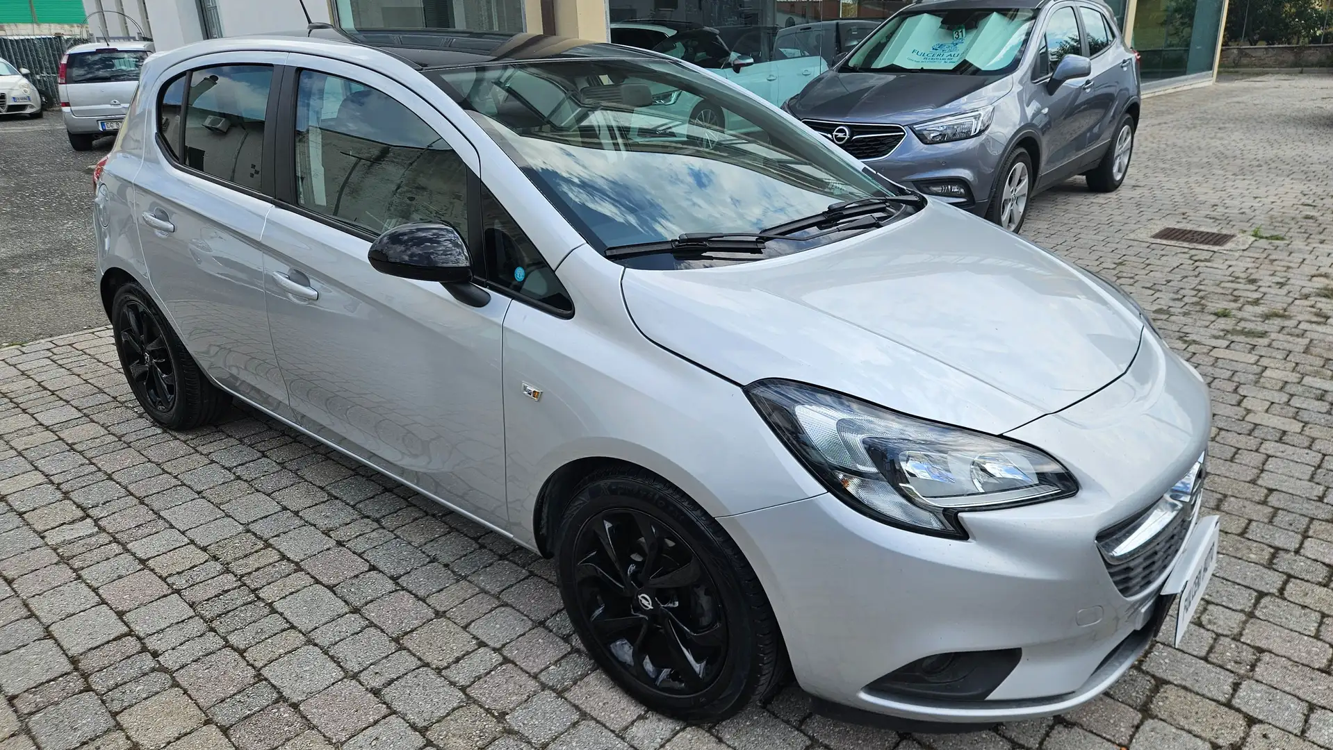 Opel Corsa Corsa V 2015 5p 1.2 b-Color GPL Argento - 1