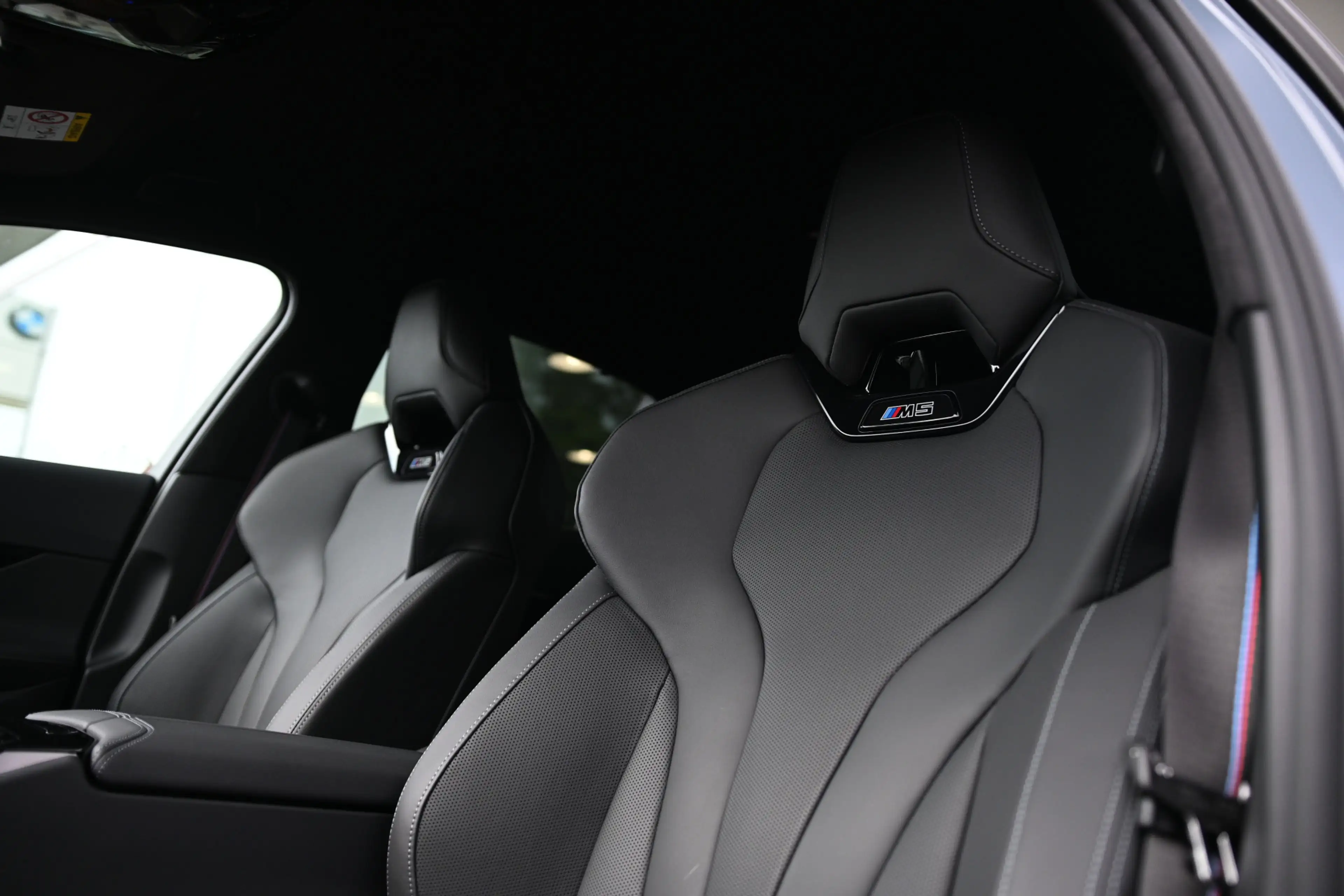 BMW M5 Automaat / M Drive Professional / Trekhaak / Bower — photo 3
