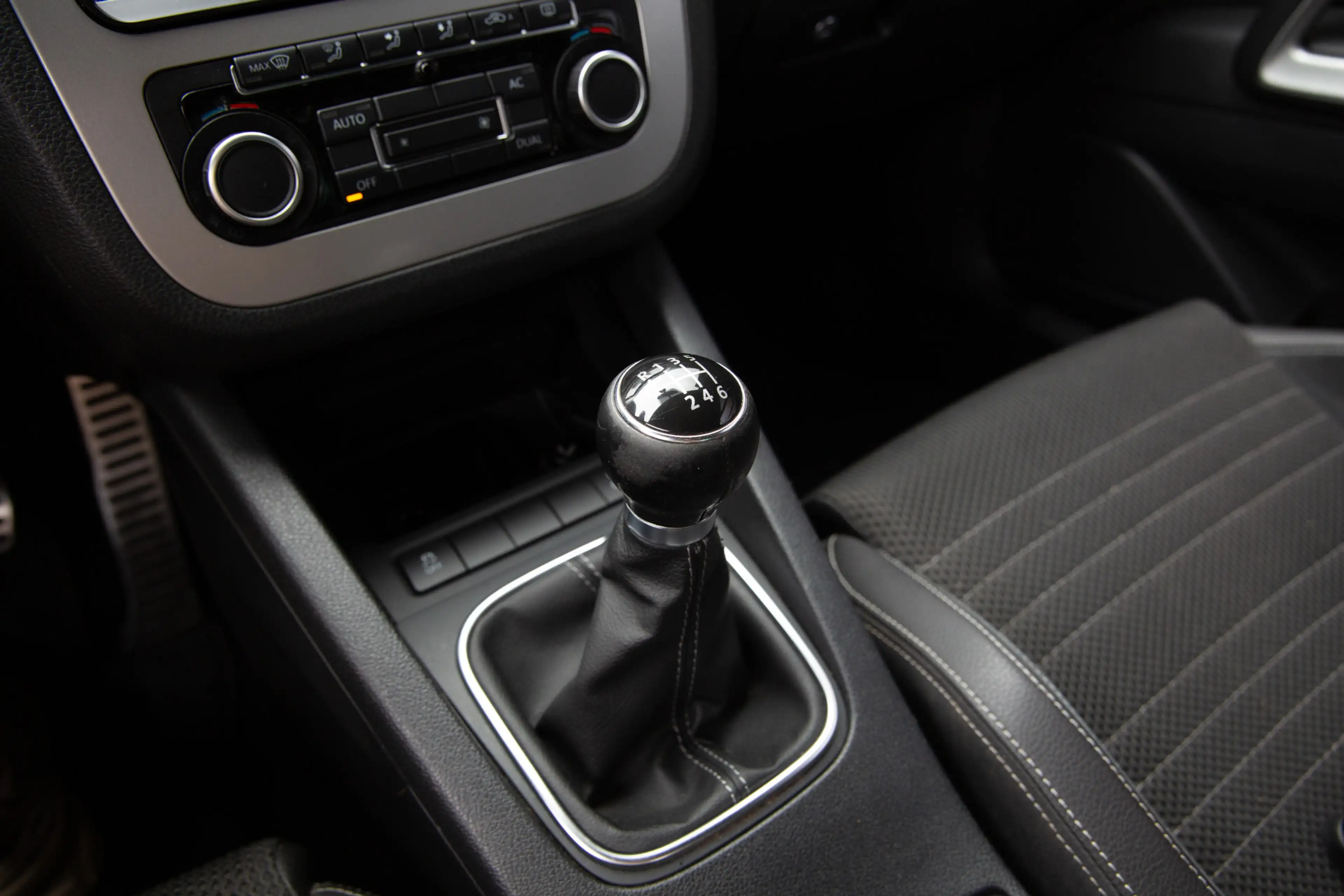Volkswagen Scirocco 1.4 TSI Highline — photo 5
