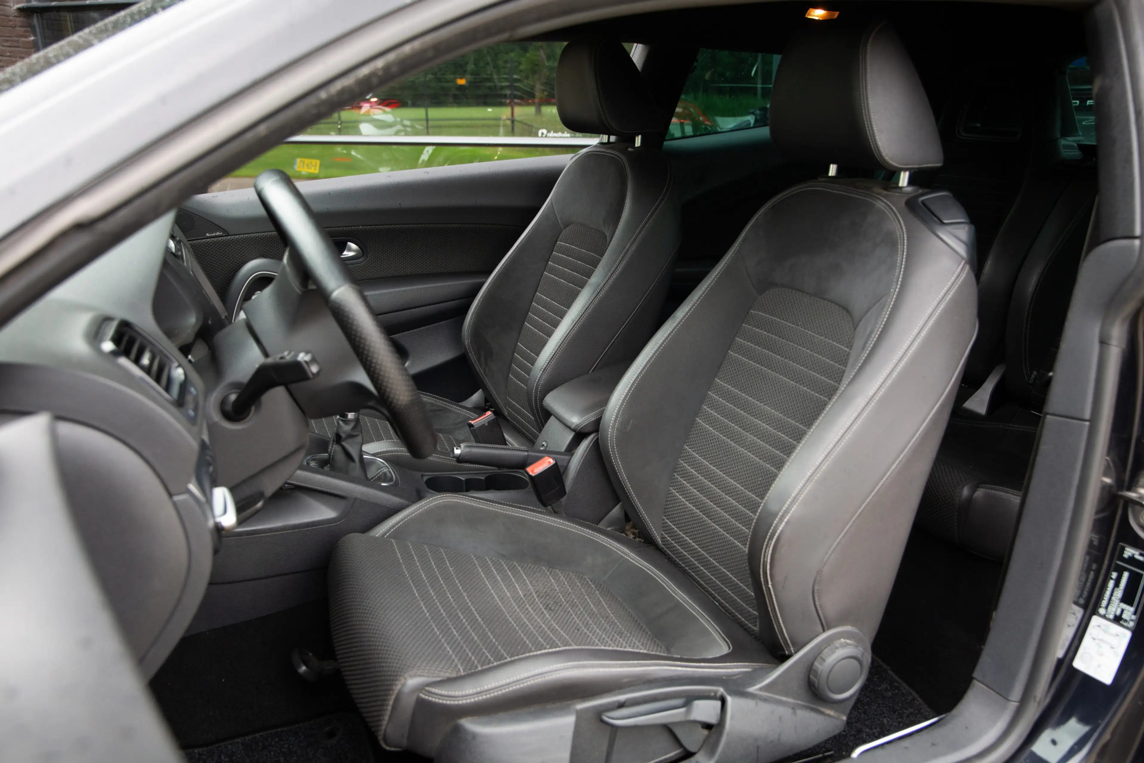 Volkswagen Scirocco 1.4 TSI Highline — photo 3