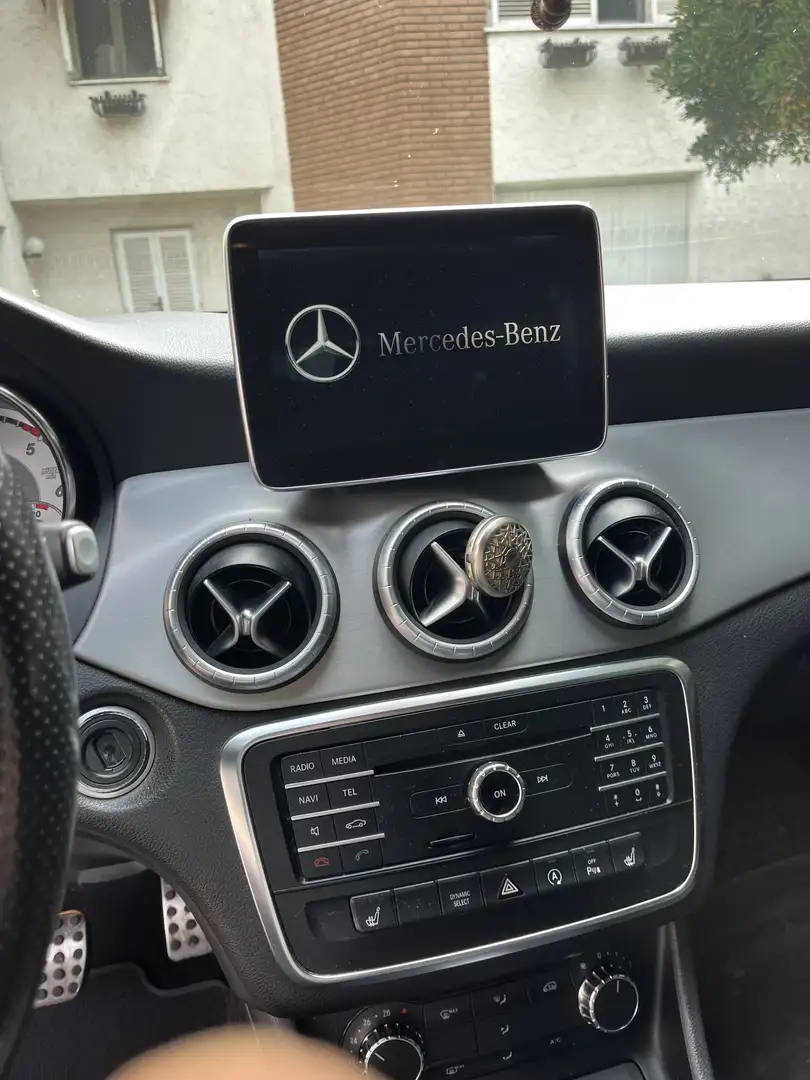 Mercedes-Benz CLA 220 d (cdi) Premium 177cv auto - 1