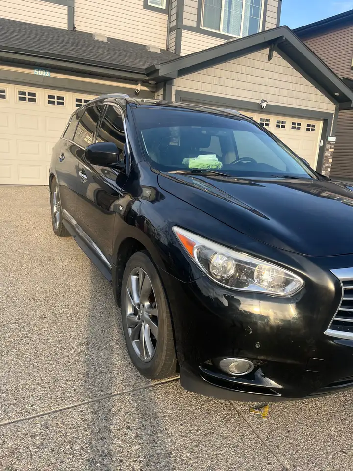 Infiniti QX60 снимка Infiniti QX60