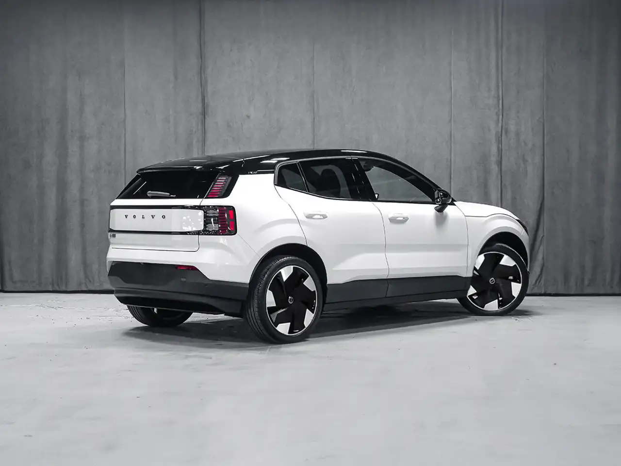 Volvo EX30 снимка Volvo EX30