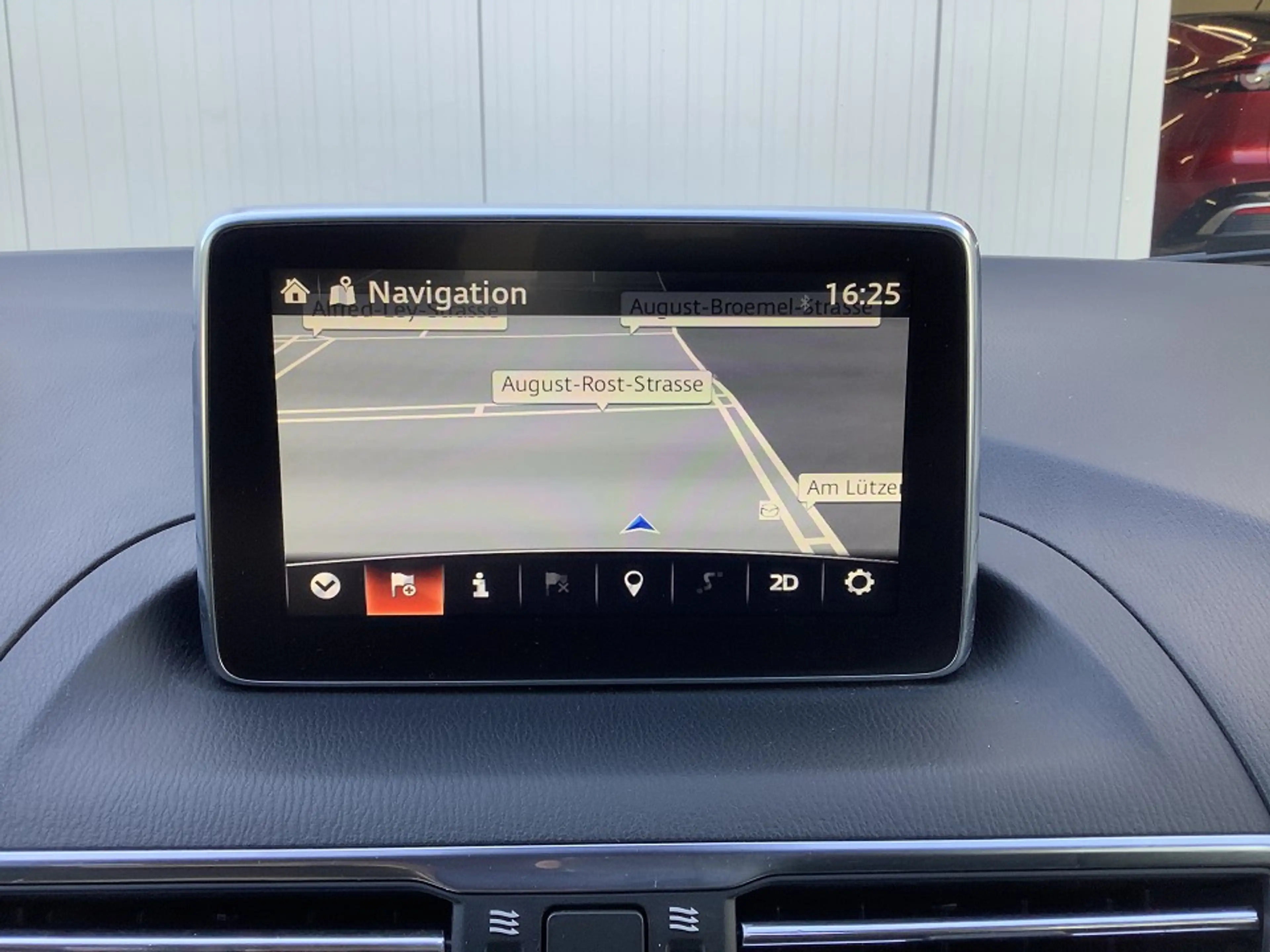 Mazda 3 SKYACTIV-G 120 Sports-Line Navi Bose Allwetter — photo 12