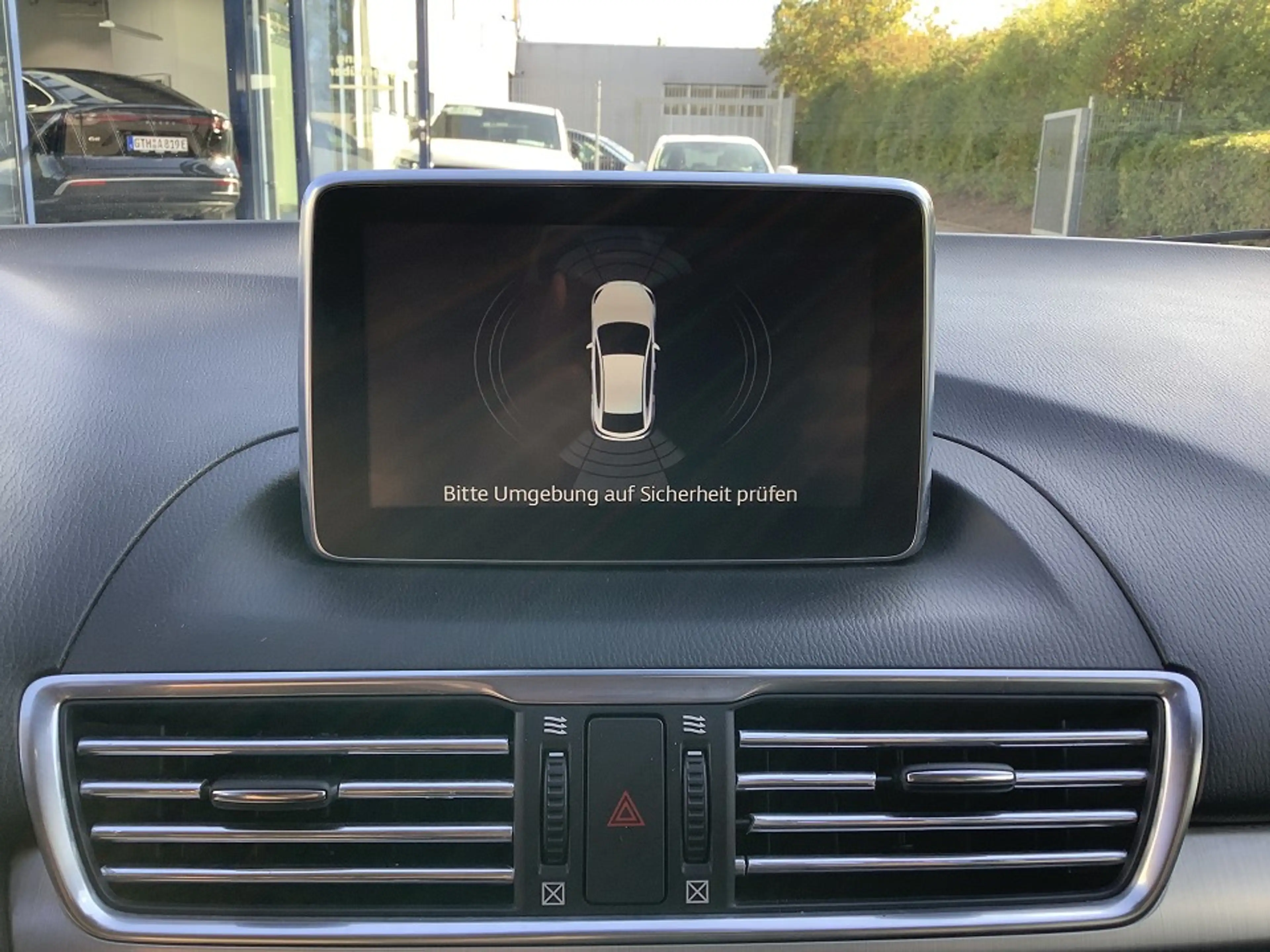 Mazda 3 SKYACTIV-G 120 Sports-Line Navi Bose Allwetter — photo 11
