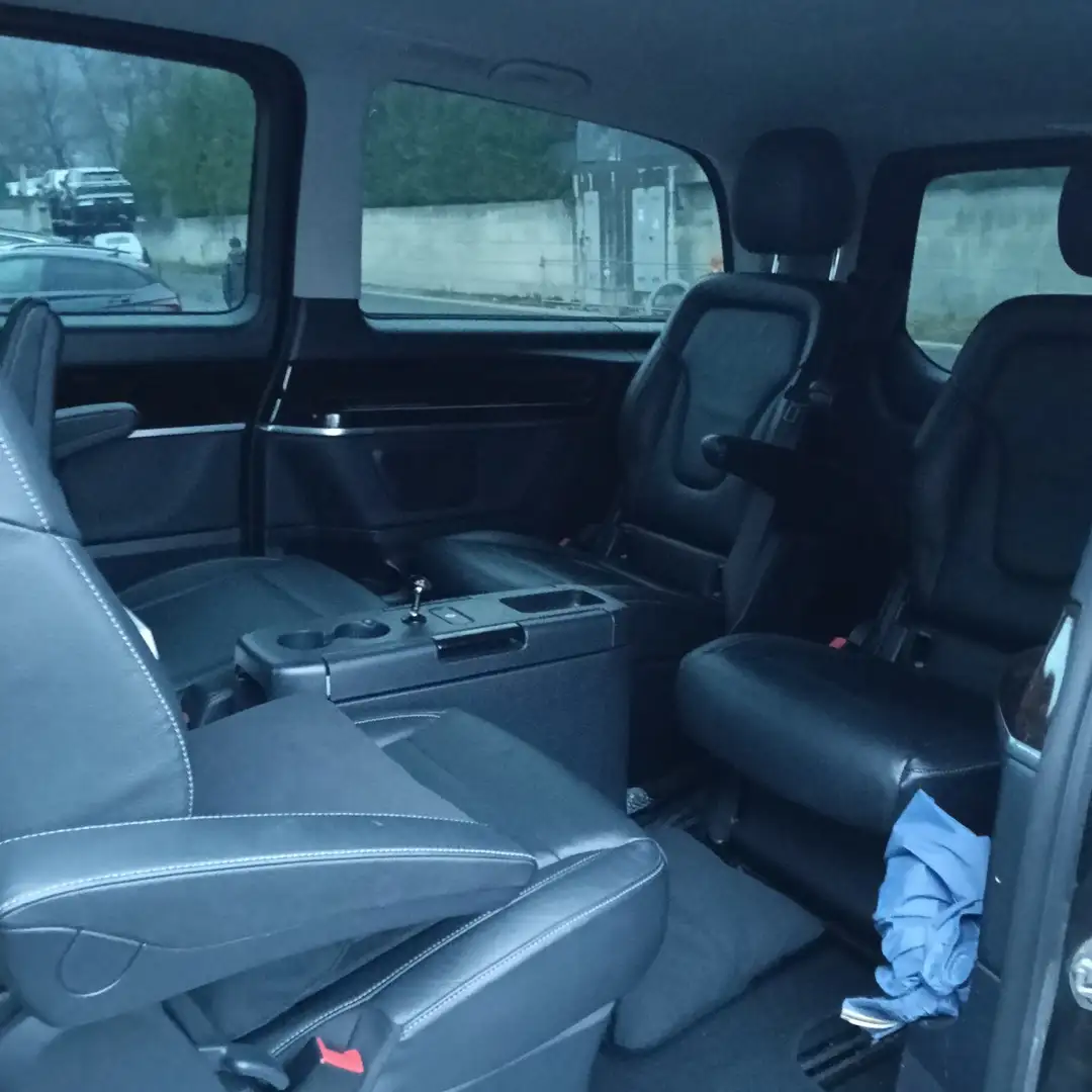 Mercedes-Benz V 200 - 1