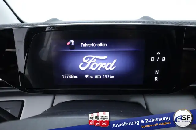 Ford Explorer view 23