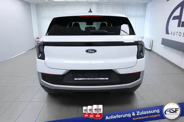 Ford Explorer view 8