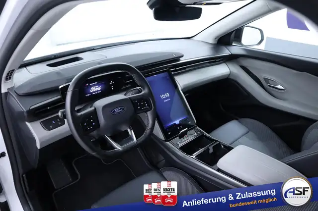 Ford Explorer view 18