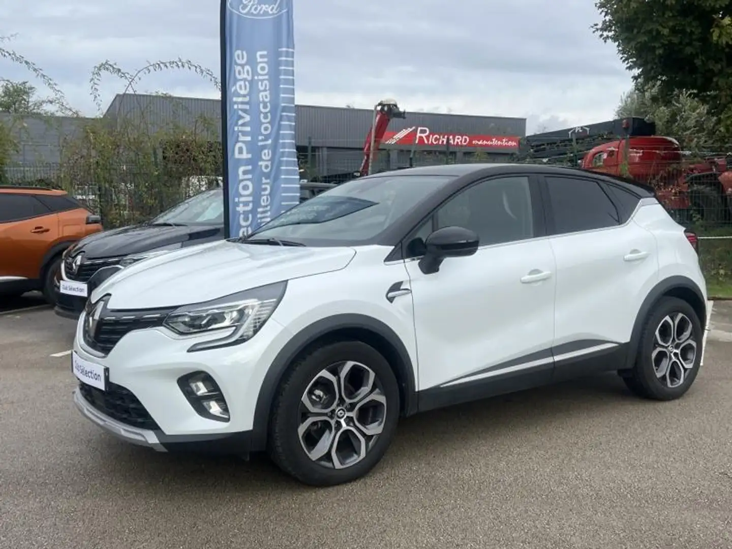 Renault Captur 1.6 E-Tech hybride 145ch Techno - 1