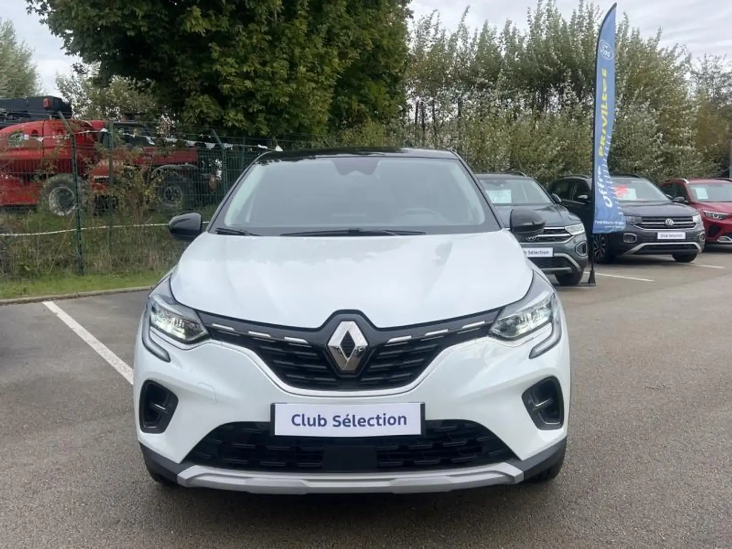Renault Captur 1.6 E-Tech hybride 145ch Techno - 2