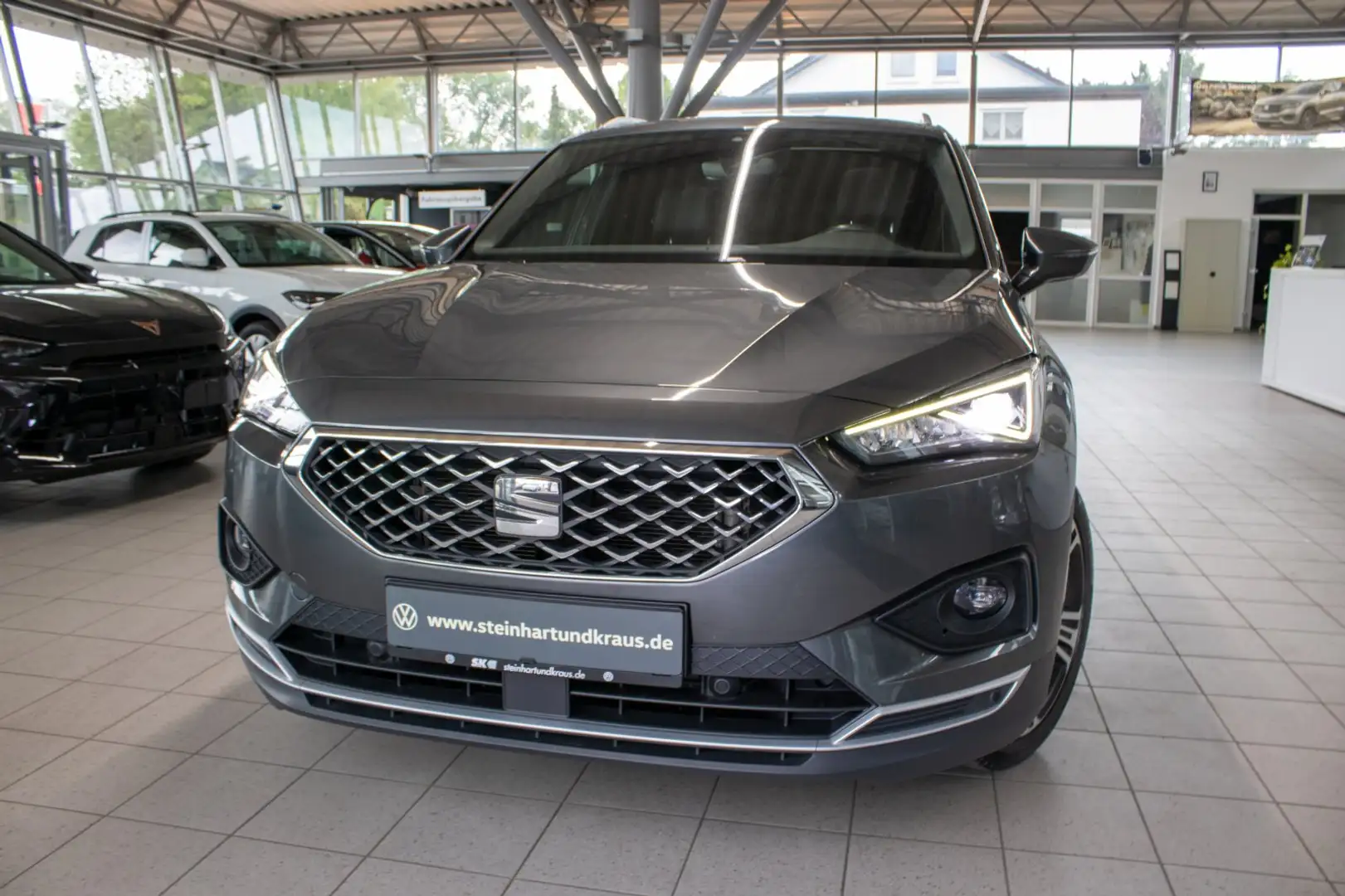 SEAT Tarraco Xcellence 7-Sitzer | DCC | Panorama | BeatsAudio | Grijs - 2