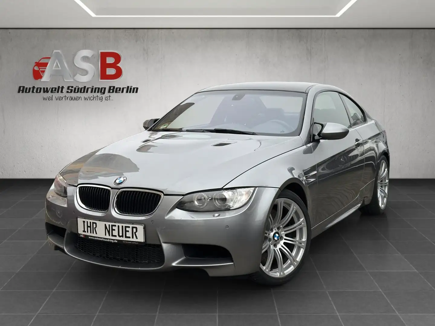 BMW M3 Coupe DKG*Navi Prof*2.Besitz*erst 28.100 km* Grau - 1
