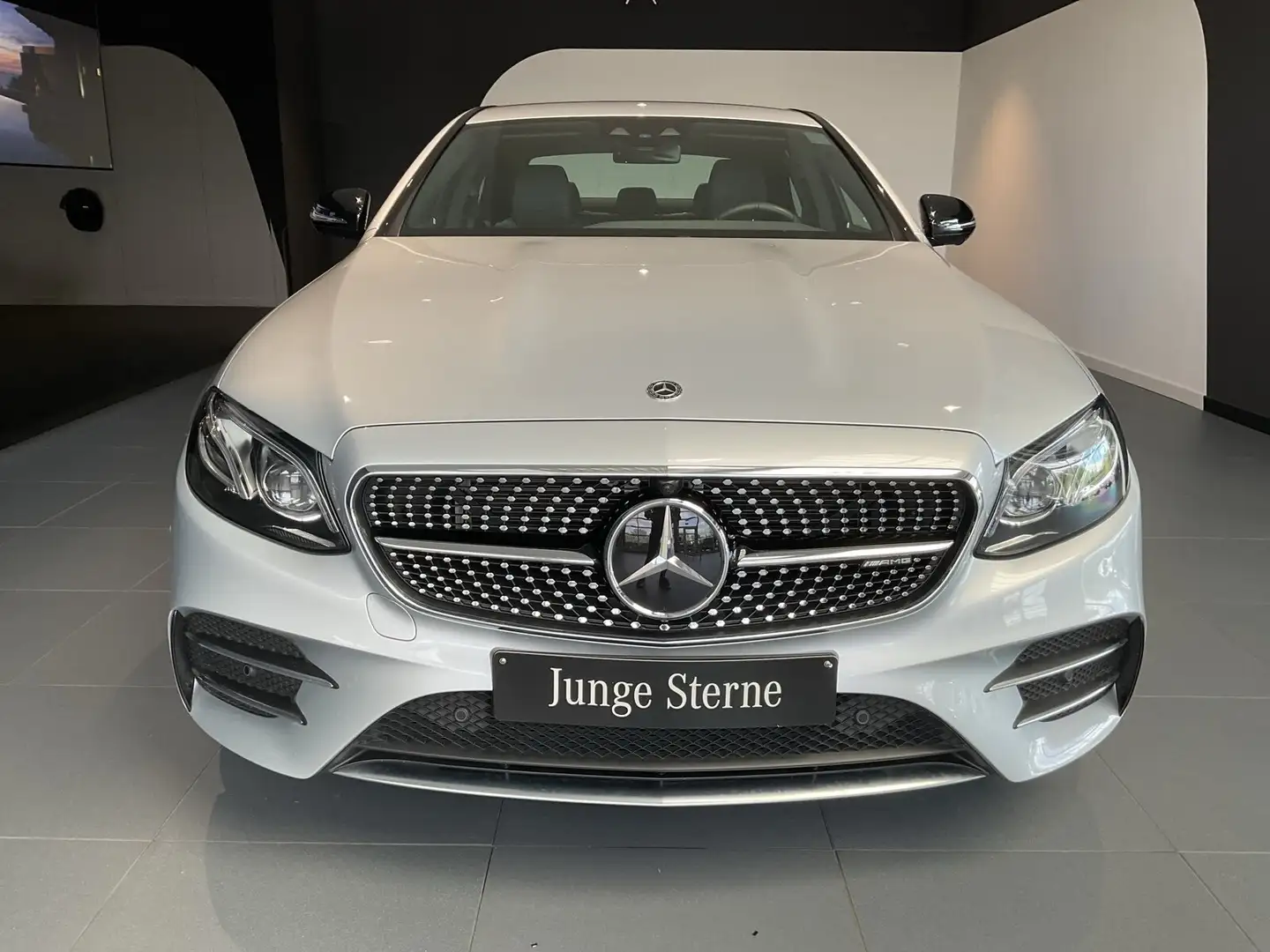 Mercedes-Benz E 53 AMG E 53 4M Wide Burmester MultibeamLED HUD DISTRO++ Silber - 2
