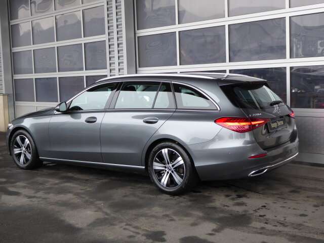 Mercedes-Benz C 220